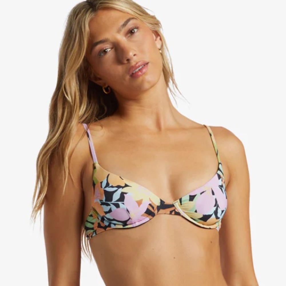 NWT Billabong Floral Underwire Bikini Top